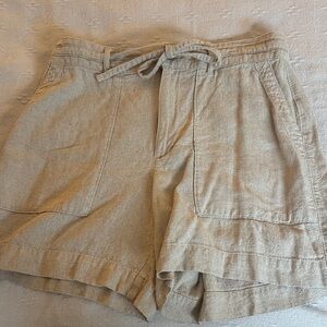 Classic Linen Women's Shorts